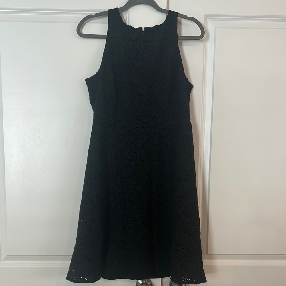 Ann Taylor Women’s Size 6 Elegant Black Lace Dress Scalloped hem EUC